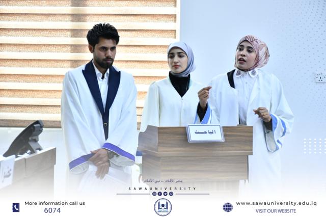 Discussing the graduation research in the English Department