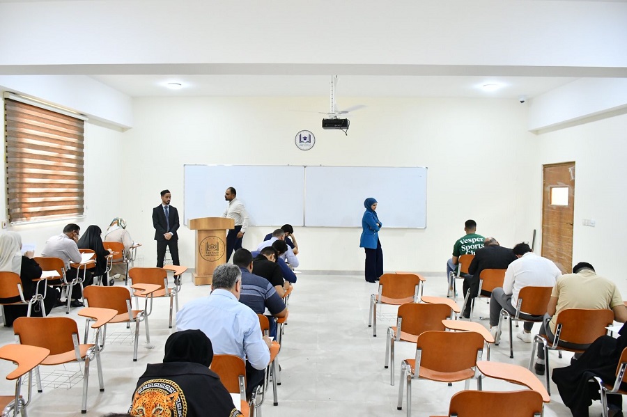 كلية القانون تجري امتحانات تجريبية للمواد التقويمية