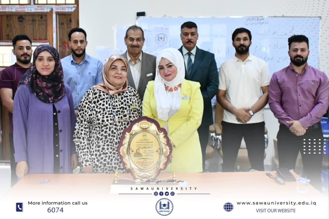 تدريسيو قسم اللغة الإنكليزية يحتفون بعميدتهم